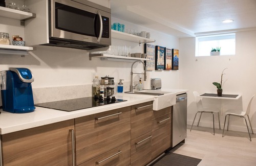 North Tabor Apartment | ❤️ CLEAN ★ NEAR DOWNTOWN | PRIVATE PATIO ★ WALKABLE