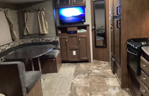 Acadia Parish House | Clean, safe, and cozy RV located between Lafayette and Lake Charles.