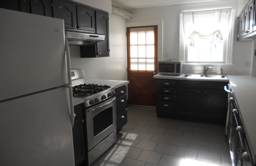 Bayou St. John Apartment | Clean Spacious Apt. near City Park, Fairgrounds