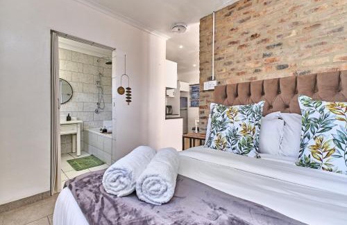 Croydon House | Clear Skies