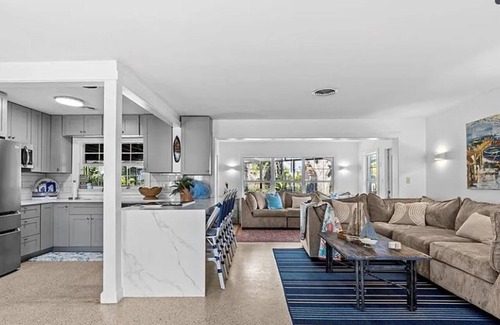 Bay Esplanade House | Clearwater Beach Oasis w/Pool and Spa