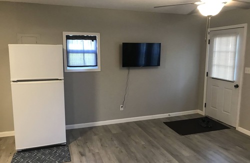 Piedmont Cabin | Clearwater Lake, cabin minutes from Bluff View Marina & boat dock