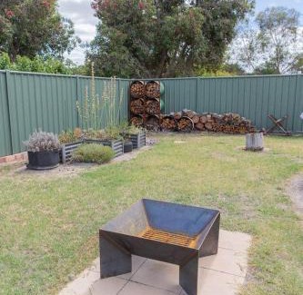 Halls Gap House | Clematis Retreat