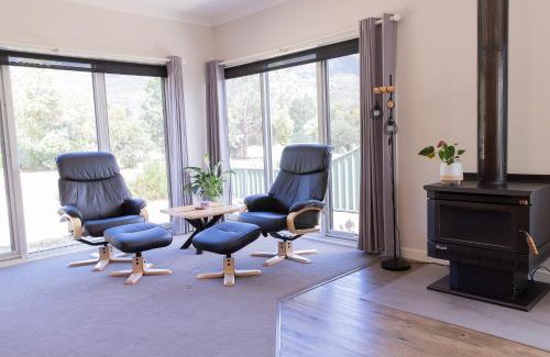 Halls Gap House | Clematis Retreat