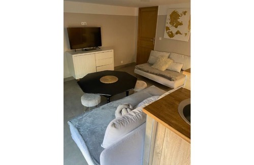 Livry-Gargan Apartment | CLICHY SOUS BOIS RECENT & WARM APARTMENT