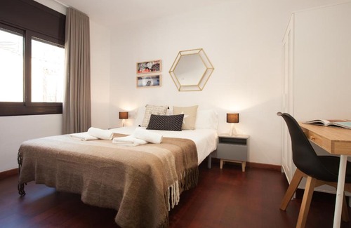 El Port Apartment | Click&Flat Europa Fira Apartments