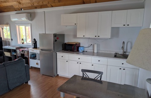 Alert Bay Cottage | Cliff Haven on the Bay - Ocean, Bay, & Mountain View, 1 bdrm Cottage