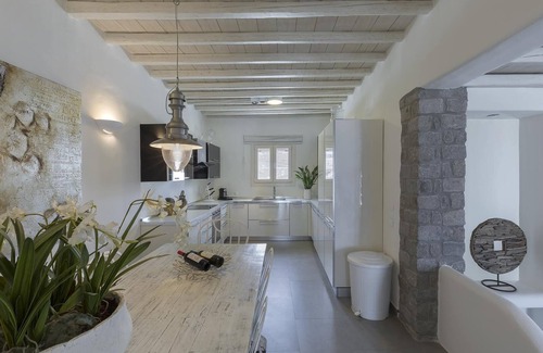 Kanalia House | Cliff Top Luxury Villa Pan has Stunning Views of Aegean Sea