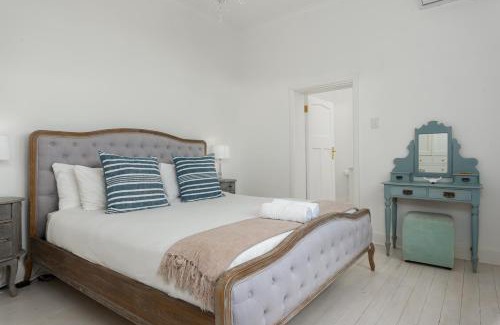 Clifton Villa | Clifton Steps 6