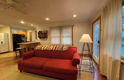 Clintonville House | Clintonville Charmer | Walk to Great Restaurants!