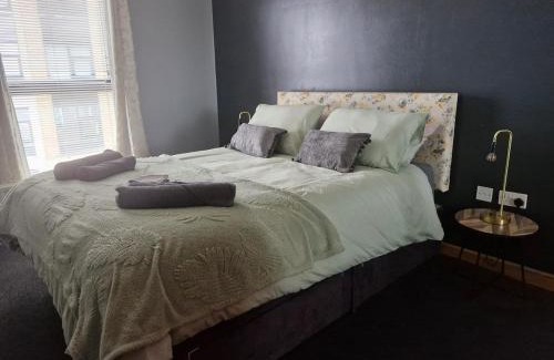 Londonderry Apartment | Clipper View