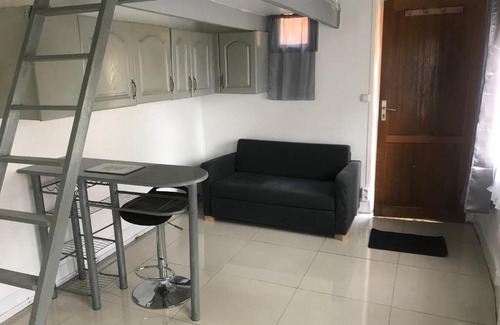 Villiers-Saint-Frederic Apartment | Clos de la fontaine F