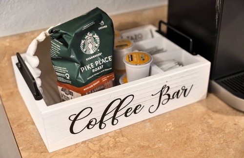 Largo House | Close to beaches, BBQ, workout gear, private yard