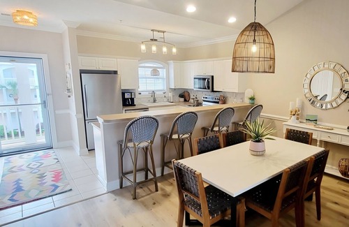 Little River Condo | Close to beaches| Pond and pool view| 2 bd/2ba modern condo|