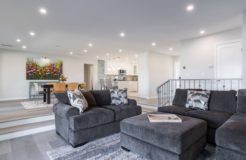 El Cajon House | Close to Beaches, Spectacular Views w/hot tub