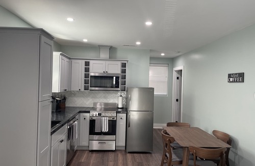 Hendersonville House | Close to Downtown Apartment!