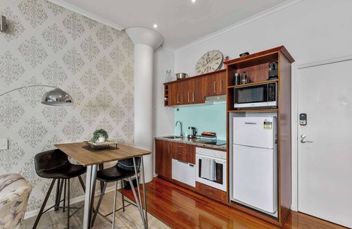 Auckland Central Business District Apartment | Close to Ferry! Viaduct Studio with a Balcony by Zodiak Stays