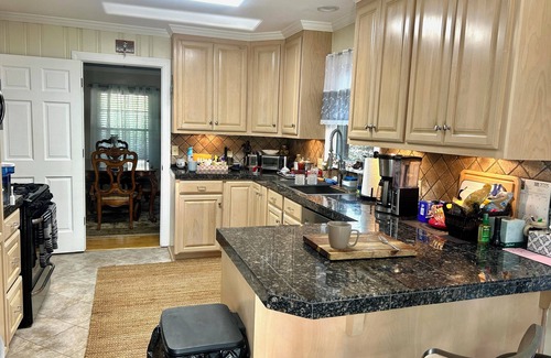 Springlake House | CLOSE TO HOSPITALS & NORTON ART GALLERY- VERY NICE 2 BDRM/2 BATH HOME W/BIG YARD