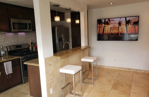 Point Loma House | Close to it All! Beautiful Neighborhood Overlooking Ocean, Hot Tub & BBQ. 🌊☀️🌅