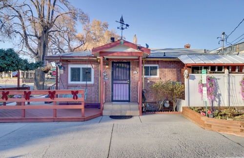 Downtown Reno Apartment | Close to Midtown! Cozy Reno 'river Cottage'