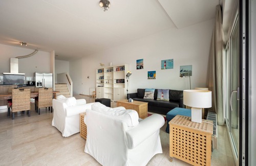 Ouddorp House | Close to the beach and Marina Port Zélande, modern,spacious and very comfortable