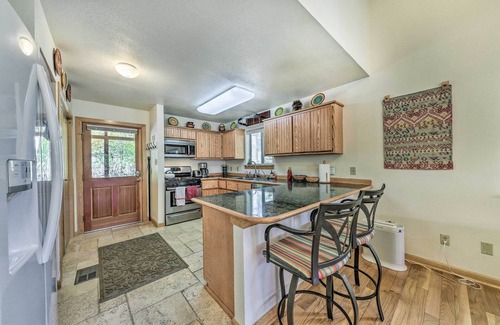 Cloudcroft Cabin | Cloudcroft Cabin w/Deck < 2 Mi to Downtown!