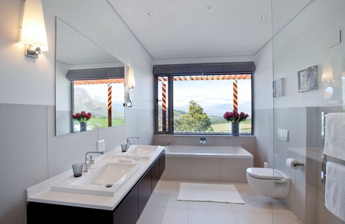 Cape Winelands Hotel | Clouds Estate