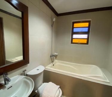 Talisay Apartment | Club Balai Isabel Villa Nathaniel