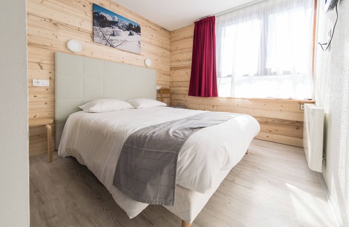 Montricher-Albanne Hotel | Club Vacances Bleues Arc-en-ciel - Ski Pass Inclus