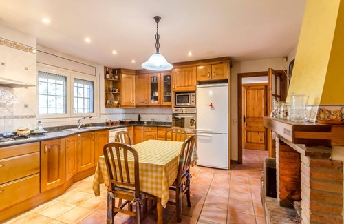 Sils Villa | Club Villamar - Ideal for several families, small work groups, training or personal growth.