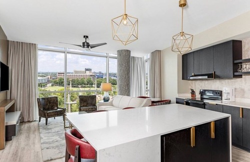 Downtown Atlanta Condo | Club Wyndham Atlanta - 1 Bedroom Suite