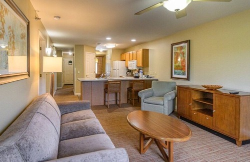 Lake Delton Condo | Club Wyndham Tamarack - 2 Bedroom