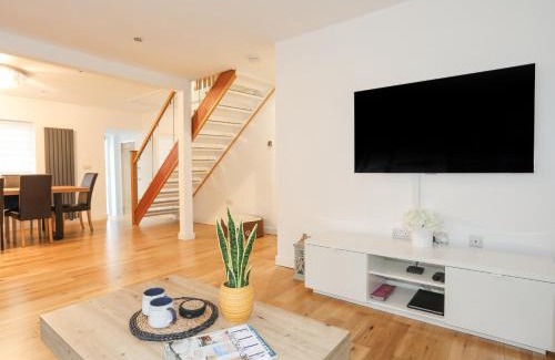 Trearddur Bay House | Clydfan, No 1 Trearddur Road