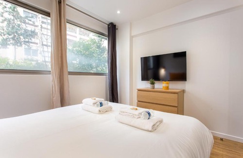 Quartier des Grandes-Carrieres Apartment | CMG Résidence Montmartre - Cottages