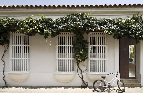 Cartagena Walled City Villa | BEAUTIFUL LUXURY COLONIAL HOUSE WITH FULL SERVICE!