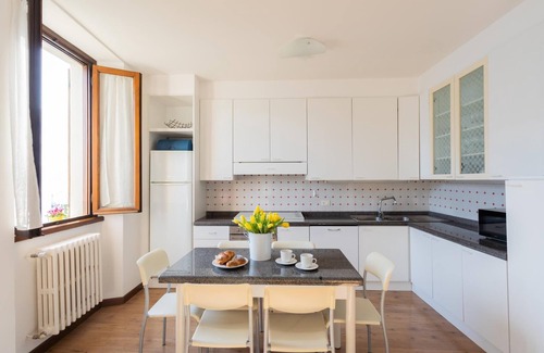Azzano Apartment | Co-m341-rteo16at - Family Lake Apartment