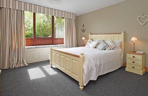 Berwick-upon-Tweed Cottage | COACH HOUSE (BEAL), pet friendly, country holiday cottage in Beal