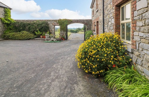County Laois House | COACH HOUSE, family friendly in Borris-In-Ossory, County Laois