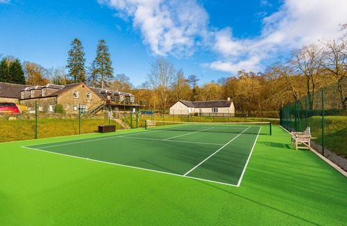 Slate Islands Cottage | Coachmans Cottage - a delightful mews cottage with enclosed garden