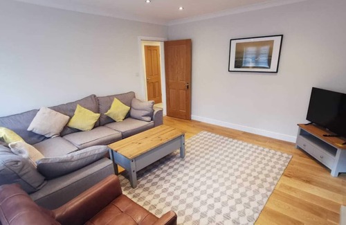 Banbury House | Coachmans Cottage,Banbury