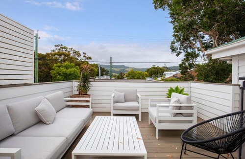 Werri Beach House | Coast I Pet Friendly I 3 Mins Walk to the Beach