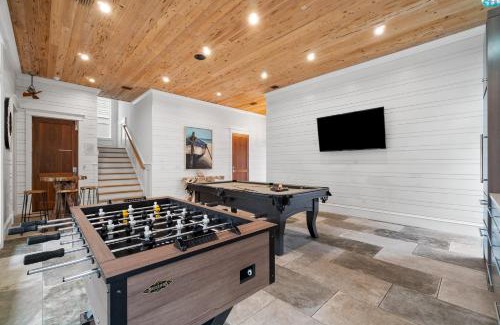 Frangista Beach House | Coast Is Clear With Jetted Pool And Game Room