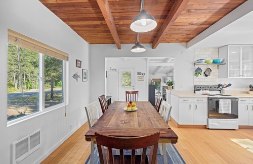 Manzanita House | Coastal calm awaits! BBQ, fire pit, private hot tub, & dogs welcome!