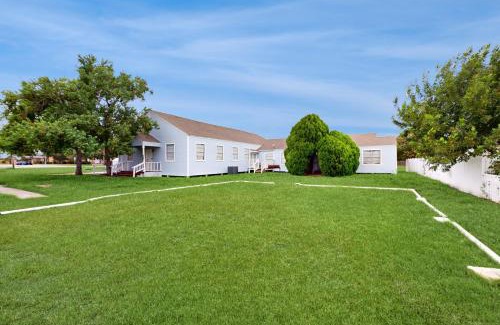 Ingleside House | Coastal Charm Cottage