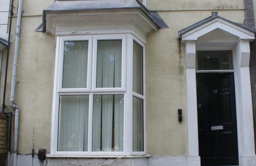 Uplands Apartment | Coastal City Rooms - Uplands