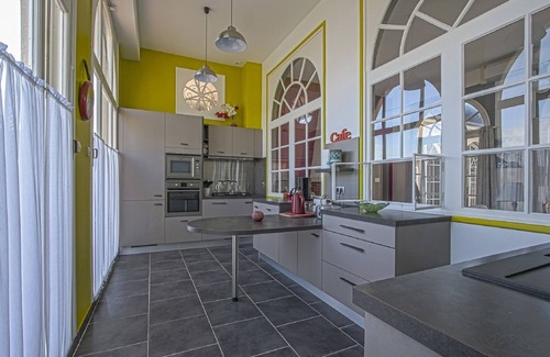 Sainte-Honorine-des-Pertes House | Coastal Comfort in Normandy