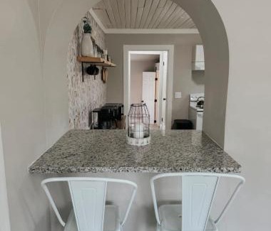 Southport House | Coastal Farmhouse - Pet Friendly and Quiet Location