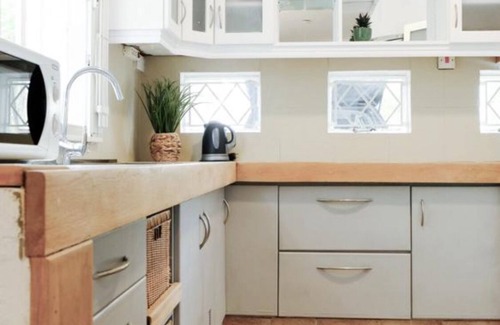 Tamarin House | Coastal Home in Tamarin – A/C, Wi-Fi, Walk to Everything