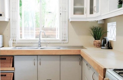 Tamarin House | Coastal Home in Tamarin – A/C, Wi-Fi, Walk to Everything