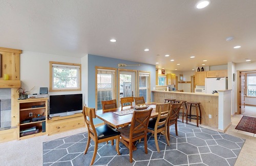 Shorepine Village House | Coastal home walking distance to the beach with outdoor shower & fireplace